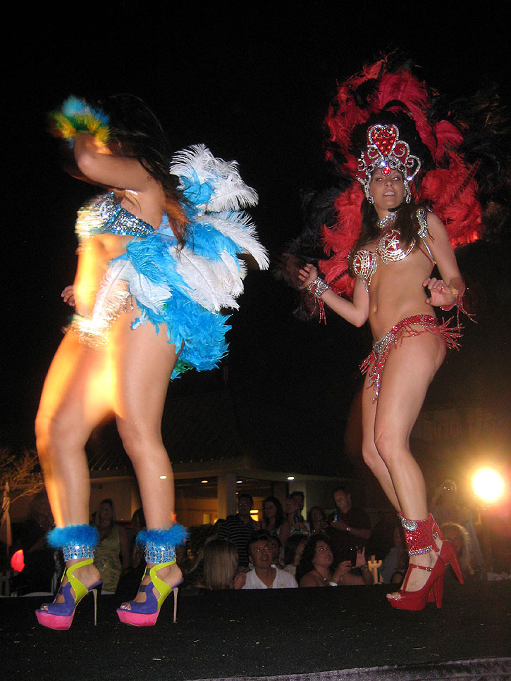 brazilian-samba-dancers-04.jpg