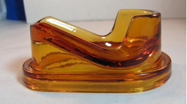 vintage-amber-pipe-rest1-600x335.jpg