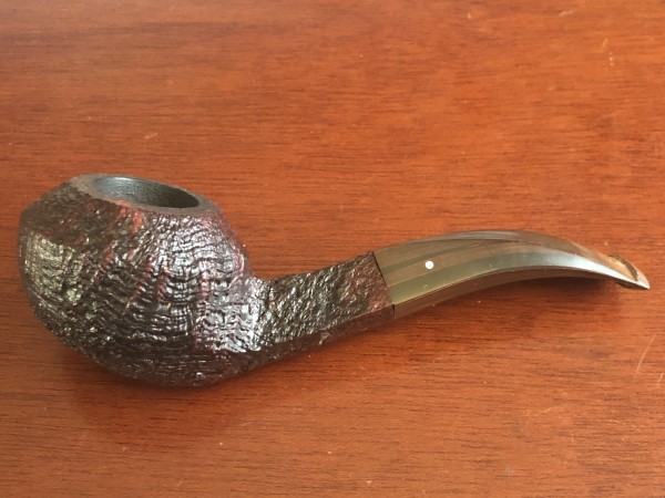 dunhill-cumberland-bent-bulldog-600x450.jpg