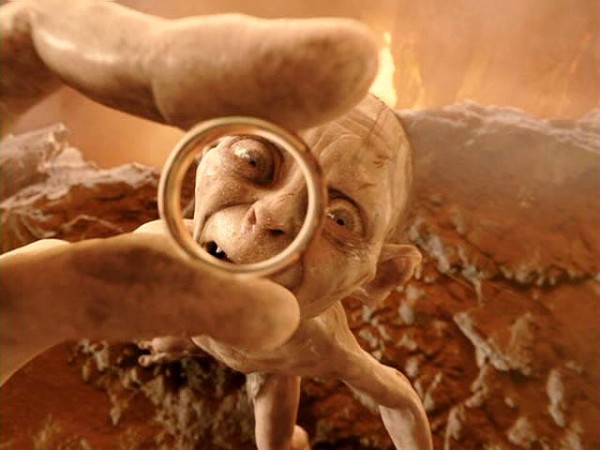 gollum-ring-600x450.jpg