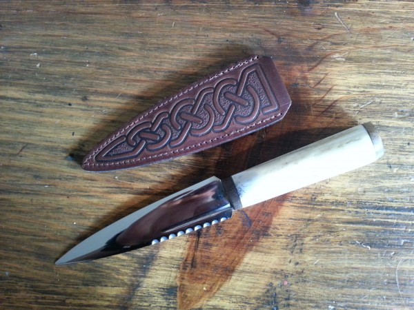 scots-knife-600x450.jpg