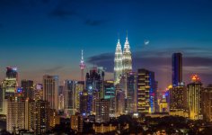 1200px-Moonrise_over_kuala_lumpur.jpg