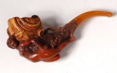 2-old-pipe-amber-sea-sculpts-meerschaum-late-nineteenth-century.jpg
