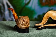 T-Rex-Meerschaum--01.jpg