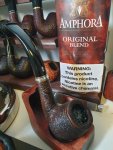 20200306_Amphora Original Blend in Savinelli Piazza di Spagna 606 Sandblasted.jpg