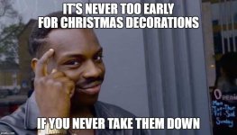 christmas-decorations-meme.jpg