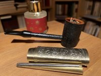 Fribourg & Treyer Cut Virginia plug - George Leoussis Simple pipe.jpg