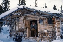 800px-Richard_Proenneke_in_his_cabin.jpeg