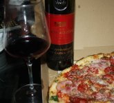 Pizza n Pauillac.JPG