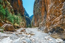 Samaria gorge 2.jpg