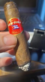 NewCuba_robusto.jpg