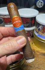 Punch_Nicaragua_robusto.jpg