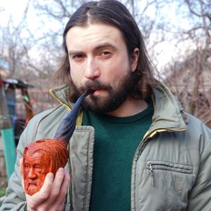 Max Bogdan Pipe Carver