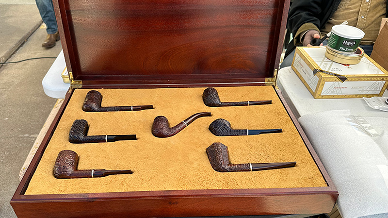 1988 Ashton Seven Day Pipe Set