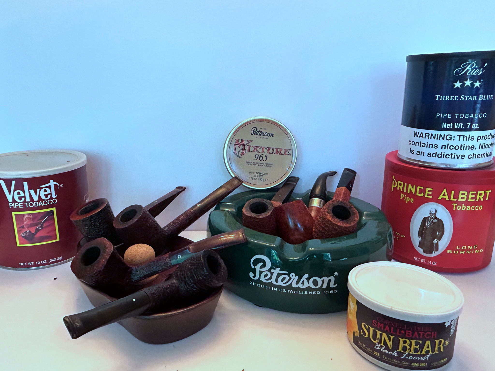 A plethora of pipes, from Ashton to Northern Briar, Dunhill, Peterson with some fav blends. All ready for fall (Photo: Fred Brown)