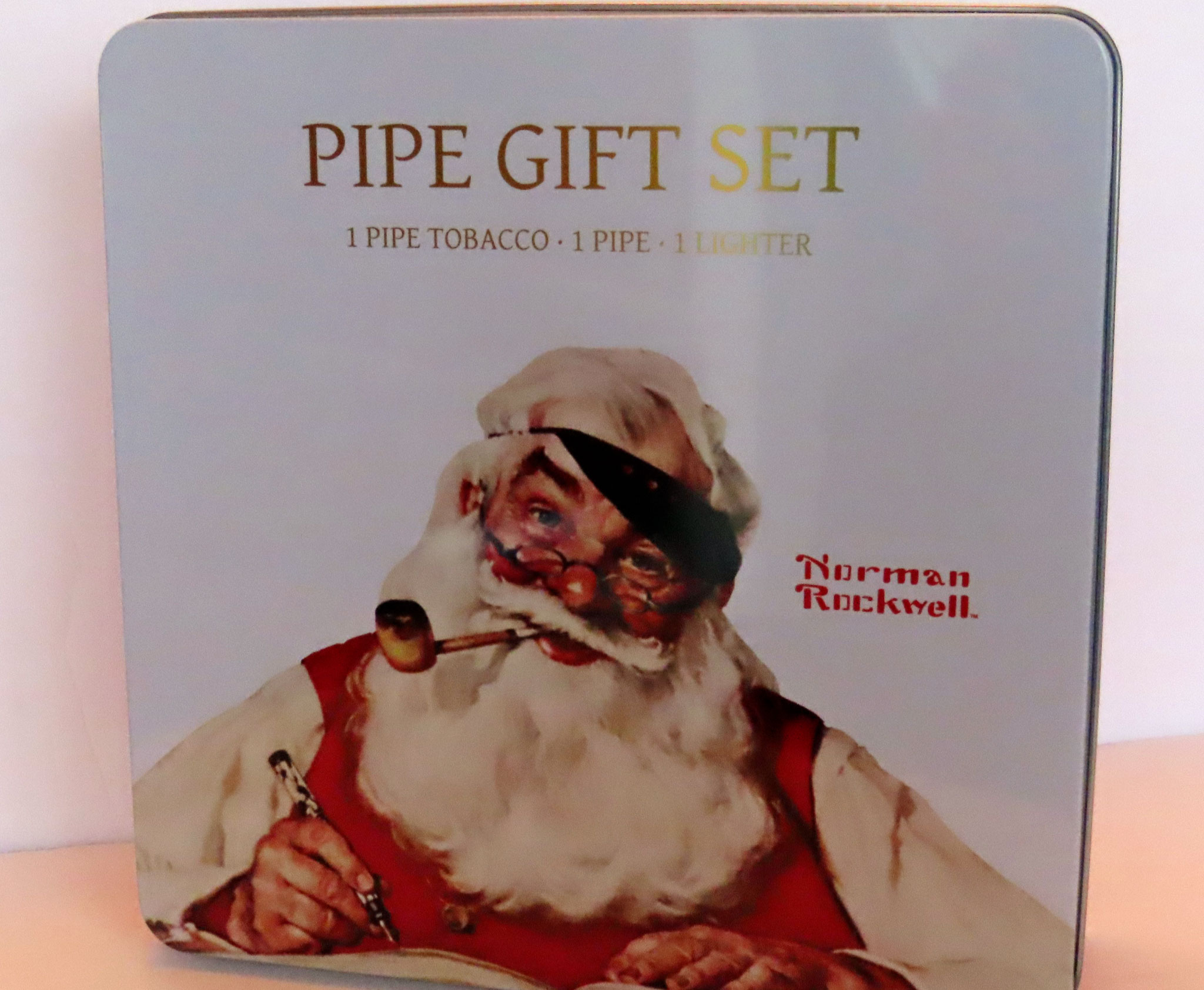 A Norman Rockwell Pipe Gift Set from a Pundit Christmas Past (Photo: Fred Brown)